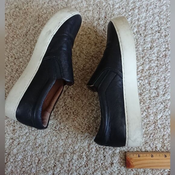 Frye Black leather Ivy Slip-On Shoes size 7M - Picture 5 of 12